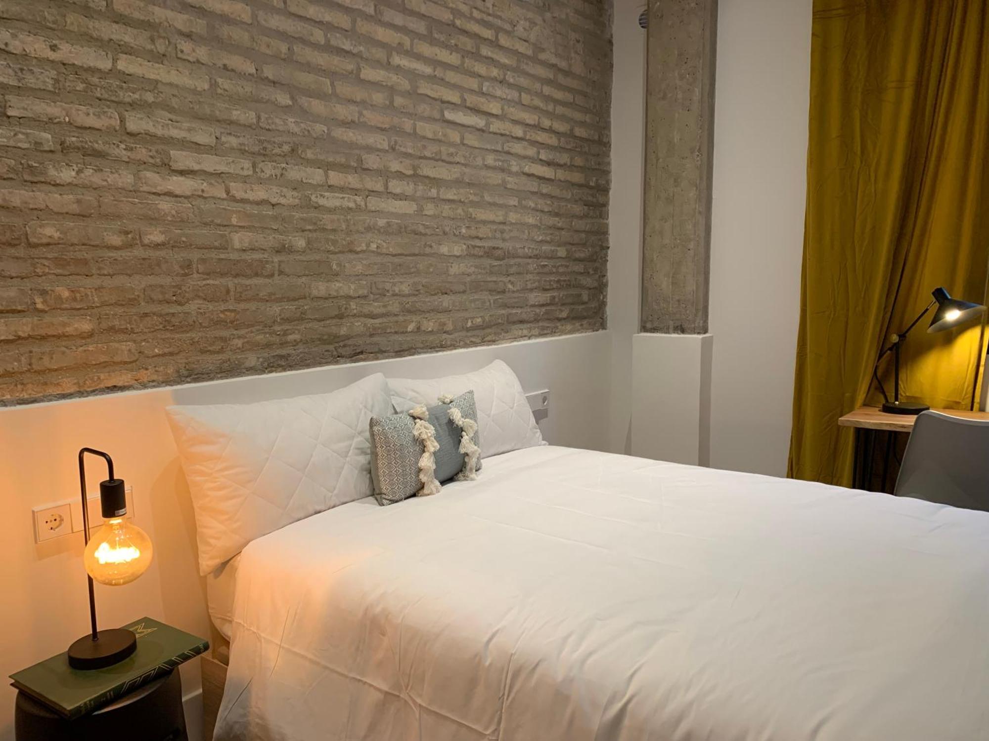 La Reina Beach Rooms Валенсия Экстерьер фото